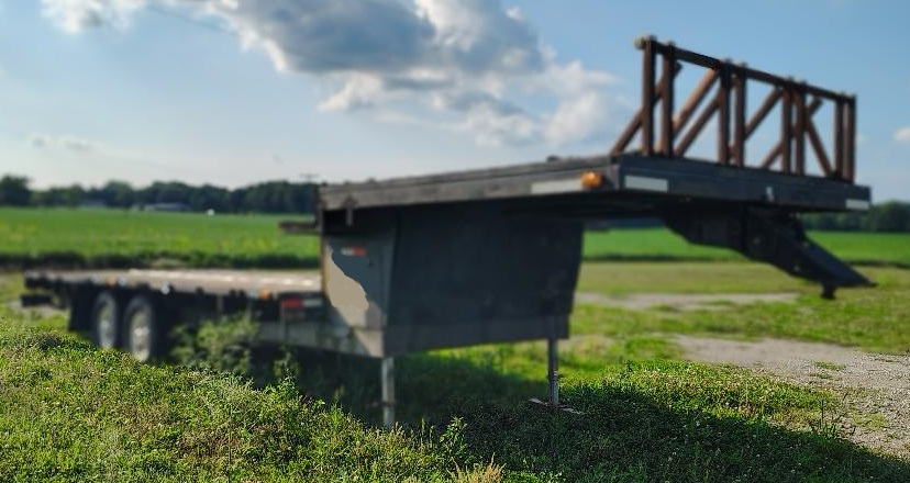 2004 CUSTOM BUILT 33 foot - Image 6